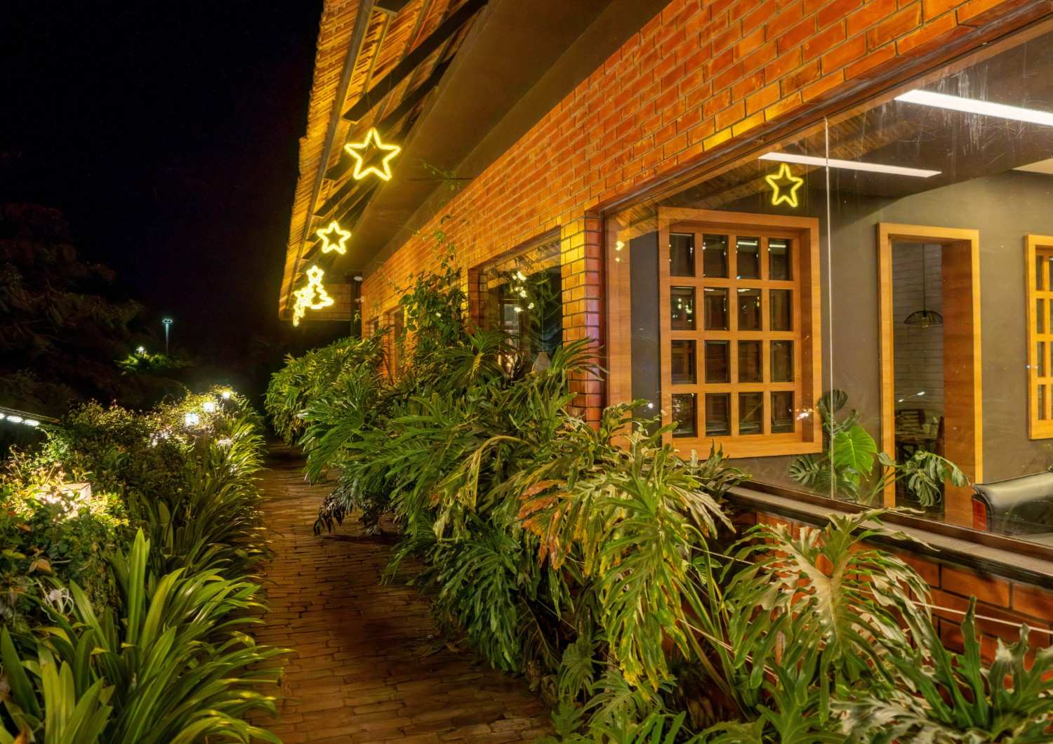 Oxy Valley Resort